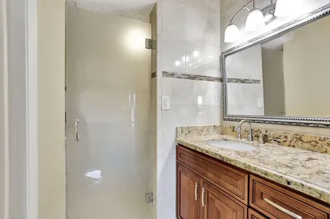806 Se 7th Street Deerfield Beach FL 33441