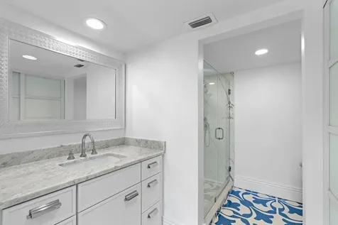 2435 Presidential Way West Palm Beach FL 33401