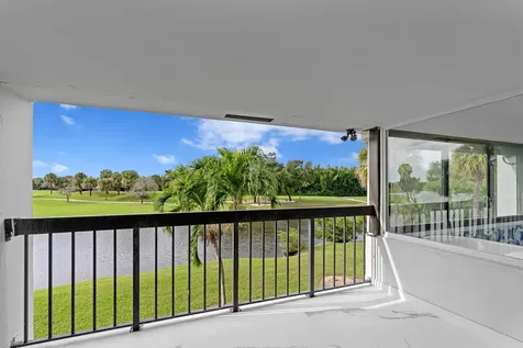 2435 Presidential Way West Palm Beach FL 33401