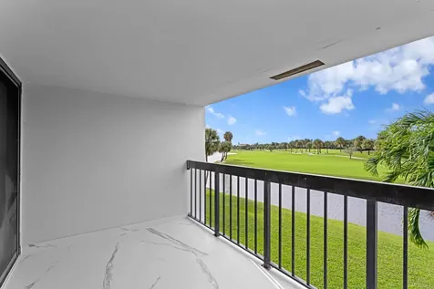 2435 Presidential Way West Palm Beach FL 33401