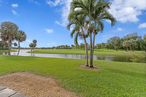 2435 Presidential Way West Palm Beach FL 33401