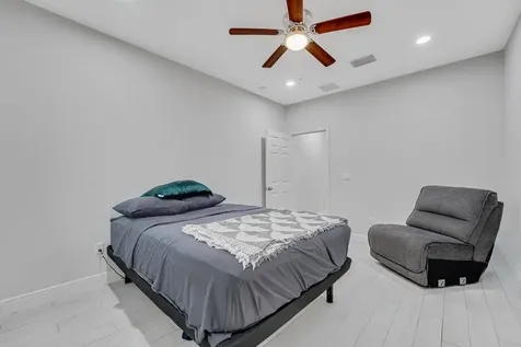 2618 Saginaw Avenue West Palm Beach FL 33409