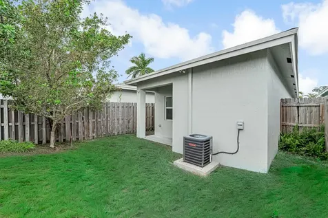 2618 Saginaw Avenue West Palm Beach FL 33409