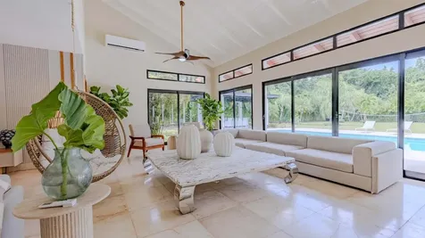 35 20 Casa De Campo DR 22000
