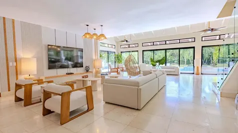 35 20 Casa De Campo DR 22000