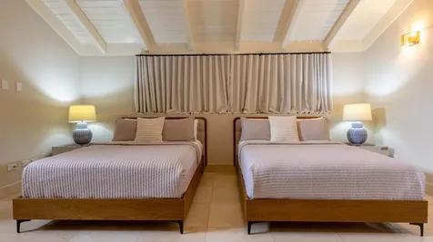 35 20 Casa De Campo DR 22000