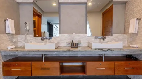 35 20 Casa De Campo DR 22000