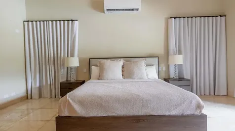 35 20 Casa De Campo DR 22000