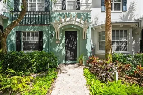 310 E Mallory Circle Delray Beach FL 33483