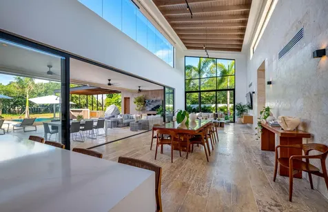 1 00 Casa De Campo DR 22000