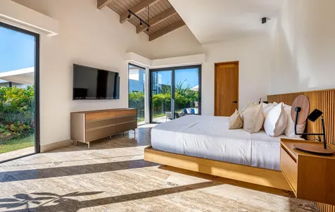 1 00 Casa De Campo DR 22000