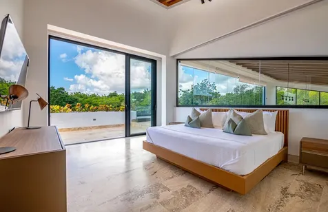1 00 Casa De Campo DR 22000