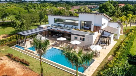 1 00 Casa De Campo DR 22000