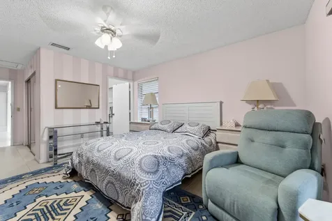 6220 Kings Gate Circle Delray Beach FL 33484
