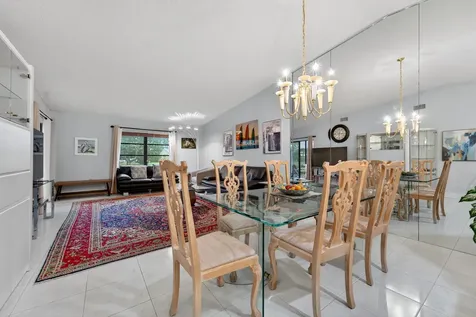 6220 Kings Gate Circle Delray Beach FL 33484