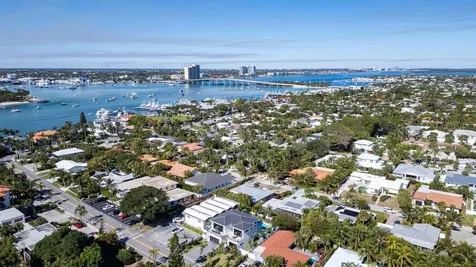 309 Cascade Lane Palm Beach Shores FL 33404