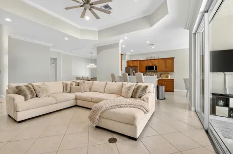 7613 Greenbrier Circle Port Saint Lucie FL 34986