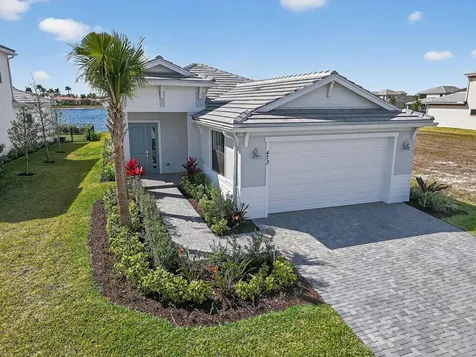 473 Se Fascino Circle Port Saint Lucie FL 34984
