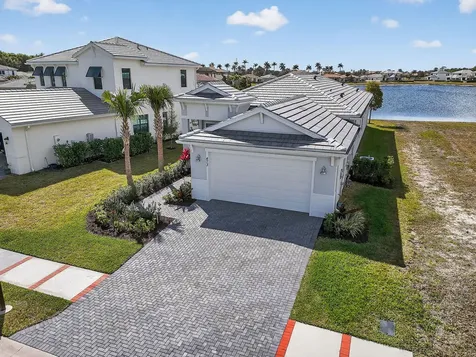 473 Se Fascino Circle Port Saint Lucie FL 34984