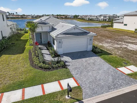 473 Se Fascino Circle Port Saint Lucie FL 34984