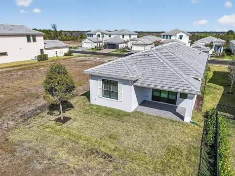 473 Se Fascino Circle Port Saint Lucie FL 34984