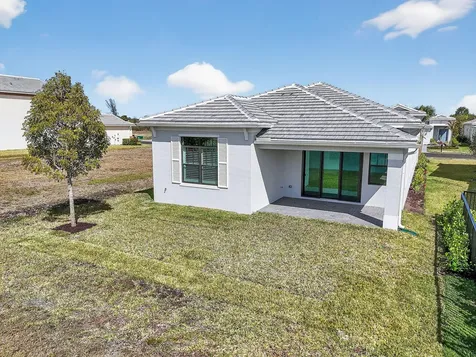 473 Se Fascino Circle Port Saint Lucie FL 34984