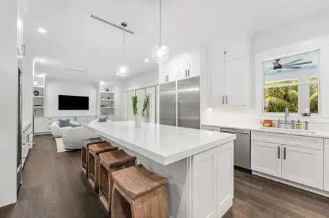 11823 Lake Shore Place North Palm Beach FL 33408