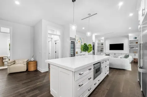 11823 Lake Shore Place North Palm Beach FL 33408