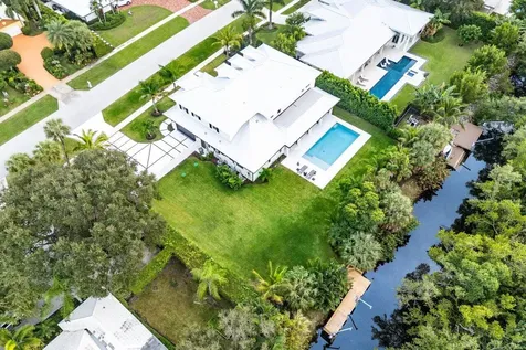 11823 Lake Shore Place North Palm Beach FL 33408