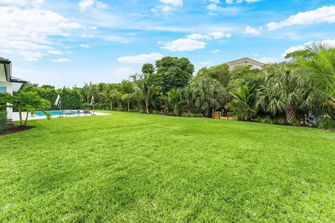 11823 Lake Shore Place North Palm Beach FL 33408