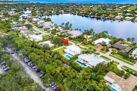 11823 Lake Shore Place North Palm Beach FL 33408