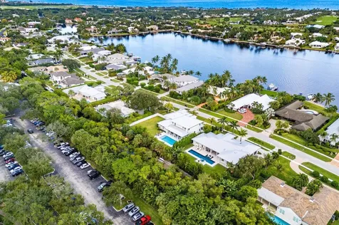 11823 Lake Shore Place North Palm Beach FL 33408