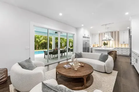 11823 Lake Shore Place North Palm Beach FL 33408