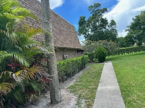 5584 NW 59th Place Tamarac FL 33319