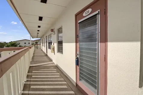 124 Preston C Boca Raton FL 33434