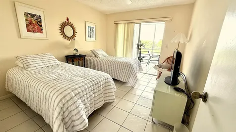 3030 Farnham O Deerfield Beach FL 33442