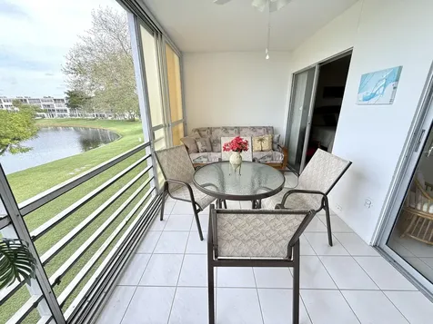 3030 Farnham O Deerfield Beach FL 33442