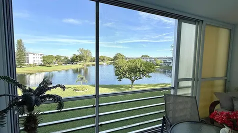 3030 Farnham O Deerfield Beach FL 33442