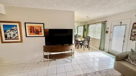 3030 Farnham O Deerfield Beach FL 33442