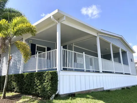 1215 Poinsettia Drive Deerfield Beach FL 33442