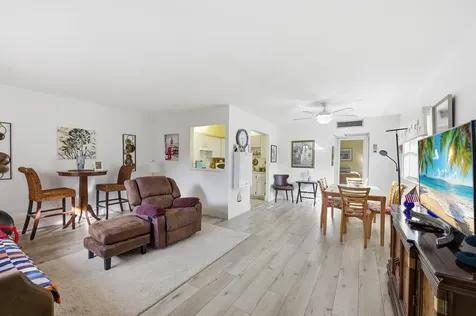 374 Tuscany G Delray Beach FL 33446
