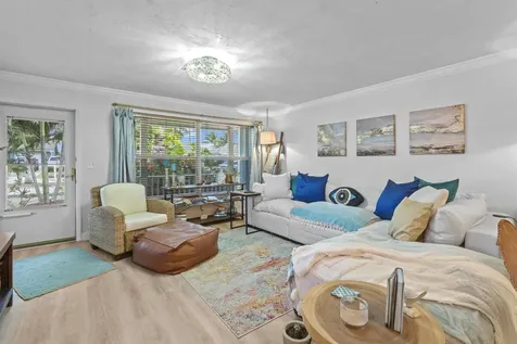 18989 Se Hillcrest Drive Tequesta FL 33469