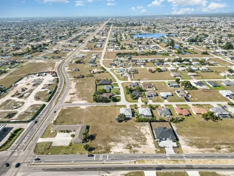 1616 Andalusia Boulevard Cape Coral FL 33909