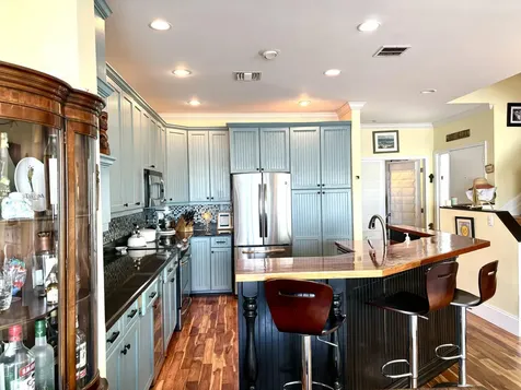 328 N Lake Drive Lantana FL 33462