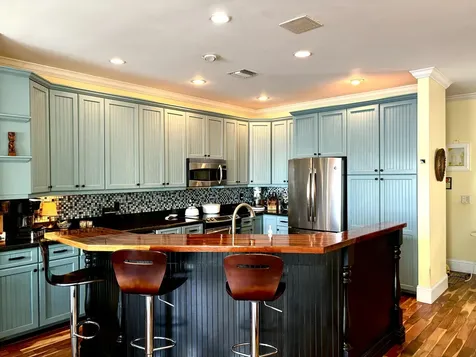 328 N Lake Drive Lantana FL 33462