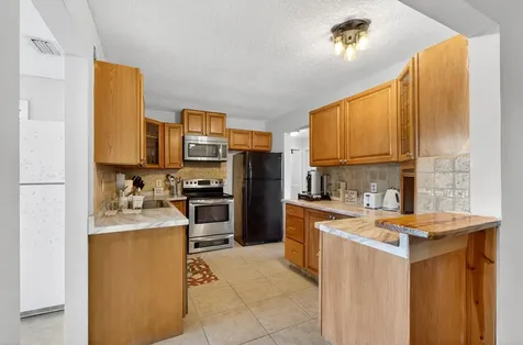 584 Se Greenway Terrace Port Saint Lucie FL 34983