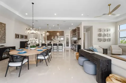 8688 Sw Cantante Way Port Saint Lucie FL 34987
