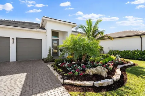 8688 Sw Cantante Way Port Saint Lucie FL 34987