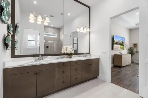 8688 Sw Cantante Way Port Saint Lucie FL 34987