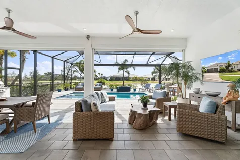 8688 Sw Cantante Way Port Saint Lucie FL 34987